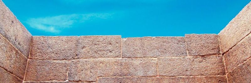 Manche Mauer muss noch eingerissen werden, um mittels Cloud Computing tatsächlich angemessene Wettbewerbsvorteile zu generieren.