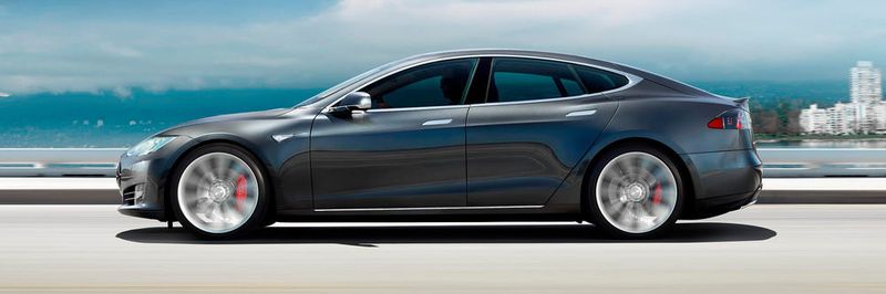 Cyberkriminelle können durch das Ausnutzen von Sicherheitslücken in Smartphones und mangelnder Sicherheit in Teslas Smartphone-App die Kontrolle über die Fahrzeuge des Unternehmes an sich bringen.