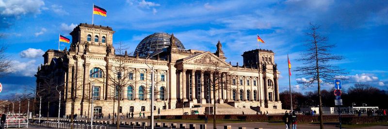 Es gibt vielfältige Lösungen zur Privileged Account Security auf dem Markt. Behörden sollten bei der Auswahl aber darauf achten, dass ihre speziellen Anforderungen und die BSI-Empfehlungen erfüllt sind.