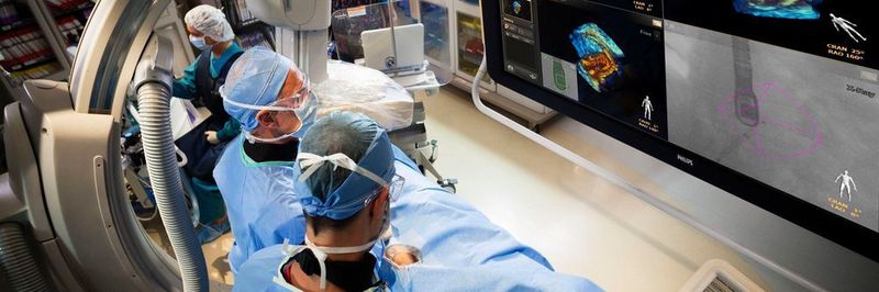 Bei einer Operation können Ärzte aktuell noch nicht auf die Röntgenstrahlung verzichten. Doch Philips arbeitet daran, die Magnetresonanztomographie und Ultraschall weiter zu verbessern.