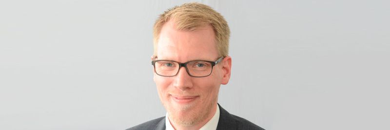 Der Autor: Philipp Lenz ist Business Intelligence Senior Consultant und bei der Adesso AG am Standort Köln tätig. Mit Beginn von Microsoft Power Pivot für Excel hat er seine Leidenschaft für diese Technologien entdeckt. Seit Mitte 2016 führt er als Gründungsmitglied auch die Microsoft Power BI Usergroup in Köln.