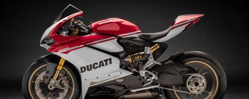 Das neueste Modell in der Ausstellung ist die 1299 Panigale S Anniversario. Die auf 500 Exemplare limitierte Version des italienischen Supersportlers ist mit 205 PS die Speerspitze der Modellhistorie.