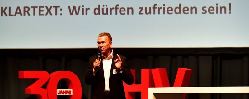THV-Präsident Michael Martin lobte auf der Vollversammlung die konstruktive Zusammenarbeit mit Toyota Deutschland.