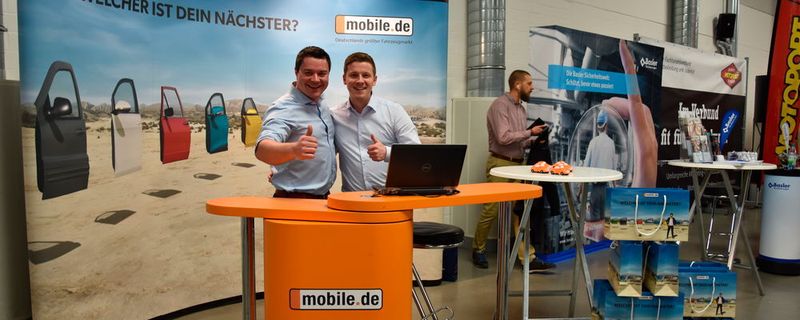 Matthias Schmidt (li.) und Robert Schenker (re.) – für den Händleransturm auf der Fachtgaung »bike und business« gerüstet.