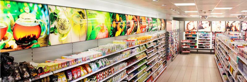 Hohe Verfügbarkeit bei reduziertem Bestand und weniger Stockouts sorgen bei Rossmann & Lala für ein kundenfreundliches Sortiment.