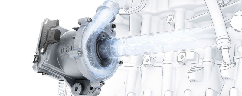 Eine elektrische Hauptkühlmittelpumpe ist ein Beispiel für die Elektrifizierung. Sie kann den Kühlmittelstrom in der Warmlaufphase des Motors vollständig unterbinden, indem sie deaktiviert bleibt.