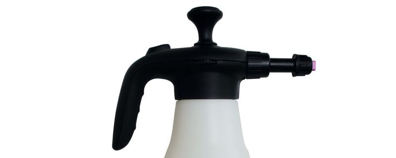 Der S100 Drucksprüher von Dr. Wack spart Mühen und Zeit.