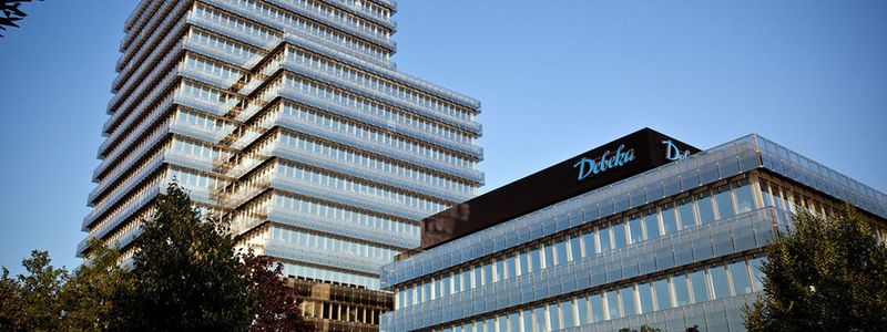 Der Hauptsitz der Versicherungsgruppe Debeka befindet sich in Koblenz, wie auch die Rechenzentren.