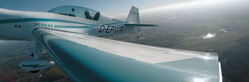 Den bisherigen Rekord aus dem Jahr 2013 unterbot Pilot Walter Extra um eine Minute und 10 Sekunden.