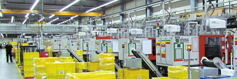Künftig sollen alle Spritzgussmaschinen im Harting-Werk 2 mit der MICA Energy ausgestattet werden.
