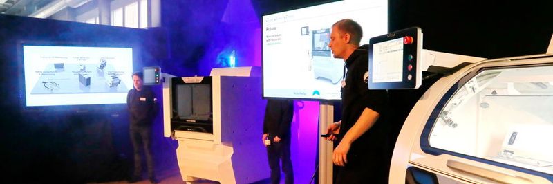 Studer hat auf dem Motion Meeting die neue S11 vorgesstellt. Die kleinste Produktionsmaschine im Studer-Portfolio ist mit einer einheitlichen Steuerungsplattform ausgestatte, die eine Durchgängigkeit der Programme aller Maschinen mit Windows-Betriebssystem garantiert.