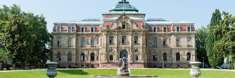 Hauptgebäude des BGH: Erbgroßherzogliches Palais