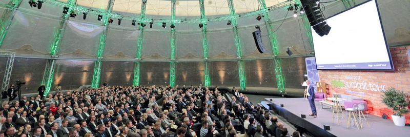 Mit mehr als 580 Gästen auf dem Sage Summit 2017 war das Gasometer in Berlin komplett ausgefüllt.