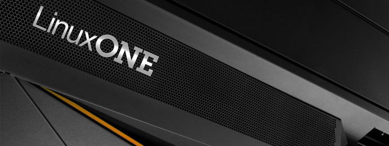 „Linux One“ bezeichnet eine Serien von IBM-Mainframes, die ausschließlich mit dem Open-Source-Betriebssystem Linux ausgestattet sind.