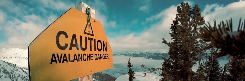 Marketer aufgepasst! Grundsätzlich muss man sagen, dass Influencer Marketing in seiner ursprünglichen und vor allem in der Praxis regelmäßig ausgeübten Form rechtlich in der Regel nicht zulässig sein dürfte.