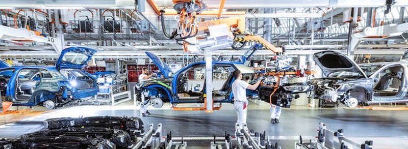 Die Produktion des Audi Q2 am Audi-Standort Ingolstadt: Neue Produktionsformen drohen die klassische Fließbandfertigung zu verdrängen.