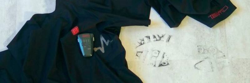 Shirt iinMotion: SmartShirt und SmartBustier sind elegant geschnitten, angenehm auf der Haut und waschbar bei 30 Grad.