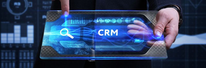 Anwender sind aufgerufen, ihrer CRM-Lösung ein Zeugnis auszustellen.