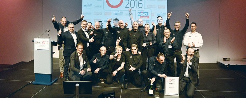 Besonderer Laden, besonderer Preis: Kohl Motorrad spielt in einer anderen Liga – die Auszeichnung „Business Excellence“ ist sichtbarer Beweis dafür.