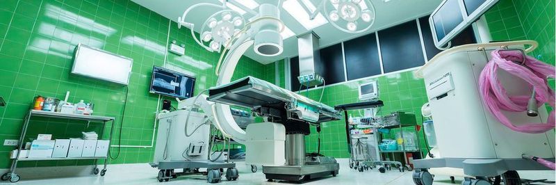 Der Klassiker eines deutschen Operationssaals. Aber wie sieht das Krankenhaus der Zukunft aus? Diese Frage wurde im Rahmen eines Open Innovation Wettbewerbs beantwortet.