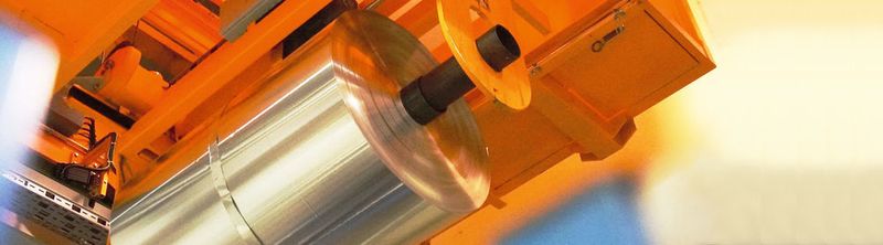 Die automatisierte Materialzuführung spielt für effektive Abläufe beim Stanzen eine wichtige Rolle.