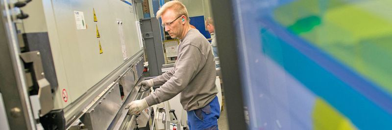 Industrie 4.0 und Blechbearbeitung führt derzeit der Osnabrücker Aufzughersteller Osma zusammen.