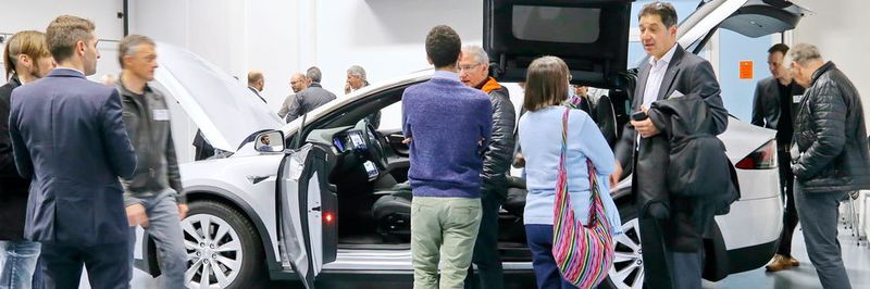 Eine grosse Attraktion für die Besucher der International Sulution Days 2017 von GF Machining Solution war der Tesla Modell X.