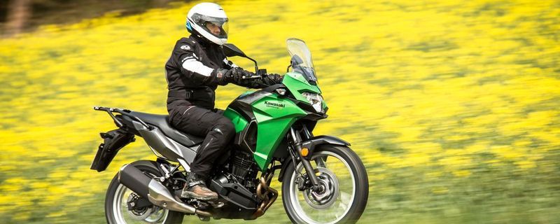 Die Kawasakis Versys-X 300 ist ein leichtes Reise-Motorrad.