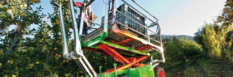 Einbaufertige Radnabenmotoren mit integriertem Getriebe eignen sich auch für den Feldeinsatz, beispielsweise bei der Apfelernte.