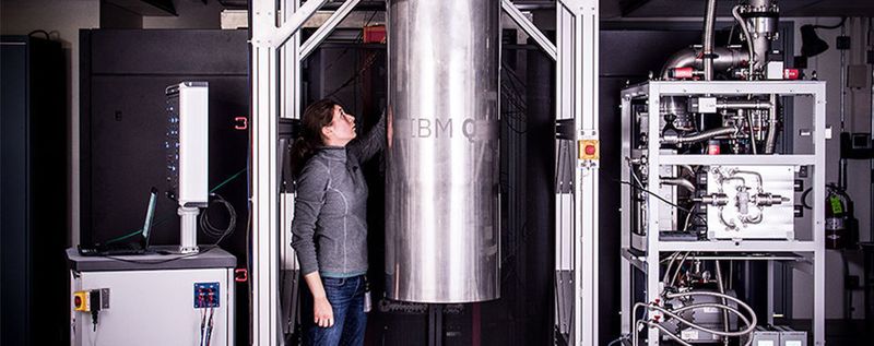 „IBM Q“ soll der erste kommerziell verfügbare Quantencomputer von Big Blue sein; IBM hat nun zwei neue Prozessoren - mit 16 und 17 Qubits - vorgestellt.
