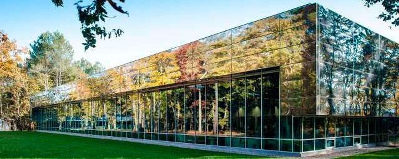 Der Hauptsitz von Lectra befindet sich in Cestas, nahe Bordeaux. Das Unternehmen bietet integrierte Zuschnitttechnik für Produkte aus den Bereichen Sitz, Interieur und Airbag – und liefert jetzt zwei Laseranlagen für den Zuschnitt von Airbag-Gewebe an ZF TRW.