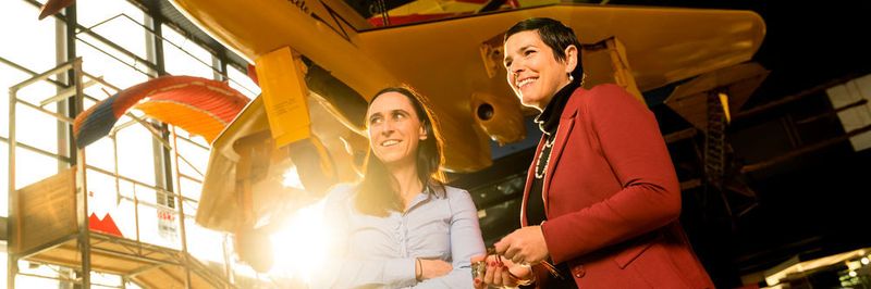 Frauen in technischen Berufen sind nach wie vor stark in der Unterzahl. Petra Bründler (links) und Lynn Braunschweig haben durchwegs gute Erfahrungen gemacht in der Industrie.
