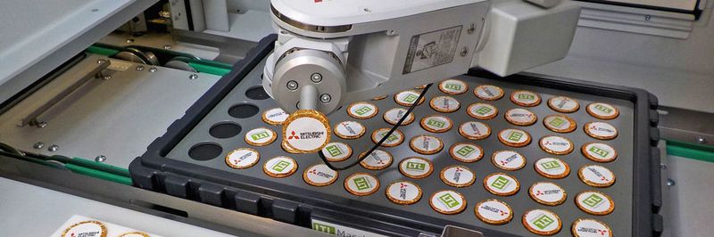 Durchlaufstapler vom Typ DS-800, speziell für oberflächen- oder kontursensible Bauteile.
