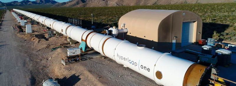 Das Röhrensystem der Hyperloop-Teststrecke in der kalifornischen Mojave-Wüste. Hyperloop One hat erstmals Konzepte für Strecken in Europa vorgestellt.