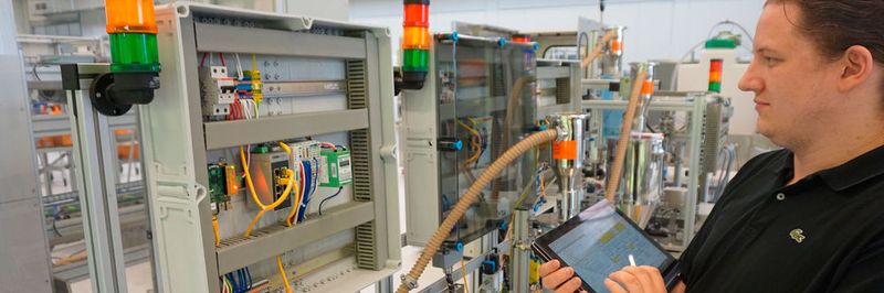 Künstliche Intelligenz macht‘s möglich: Der moderne Automatisierer „programmiert“ ohne Programmcode.