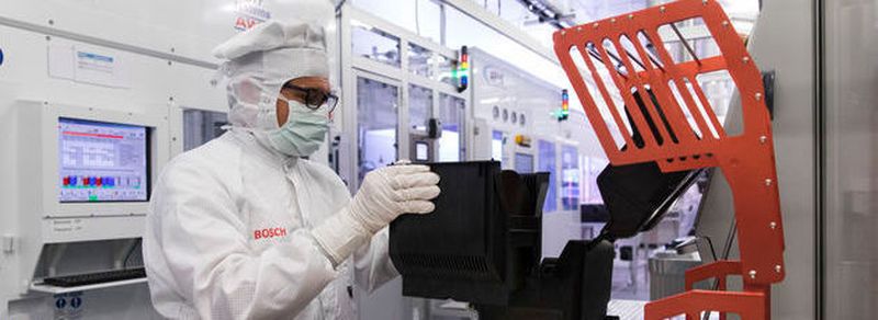 Blick in die Bosch-Halbleiterfabrik in Reutlingen. In der Dresdner Chipfabrik sollen ab 2021 Halbleiterchips mit Hilfe der 300-Millimeter-Technik entstehen.