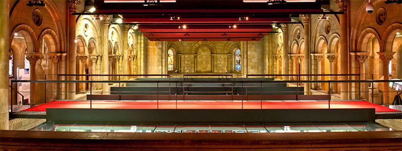 Das Barcelona Supercomputing Center wurde in einer ehemaligen Kirche errichtet. Hier steht der 11,1 petaFLOP Supercomputer mit der Bezeichnung „Mare Nostrum 4“, der auf Lenovo-Technik basiert.