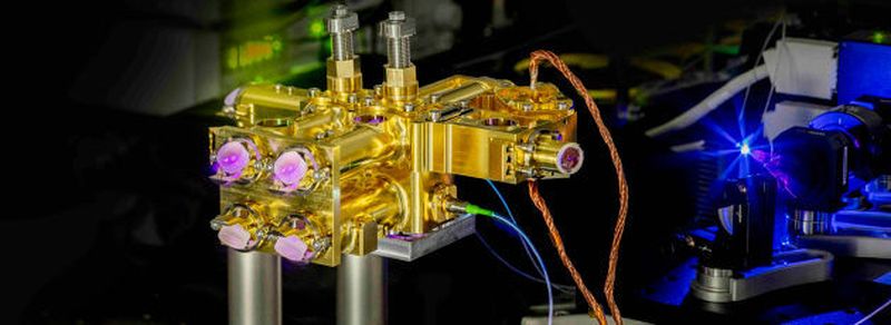 Quantenquelle des Fraunhofer IOF: Entwickelt, um auch nach extremen Belastungen noch voll einsatzfähig zu sein.