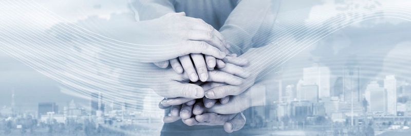 Mit Collaboration Tools lässt sich die Zusammenarbeit von Developer- und Operations-Teams, vor allem in verteilten Strukturen, besser koordinieren.