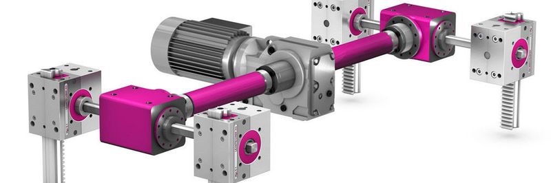 Die Verteilergetriebe stellen die Synchronität der Lifgo-Zahnstangengetriebe zueinander her, der Elektrogetriebemotor befindet sich in der Mitte.