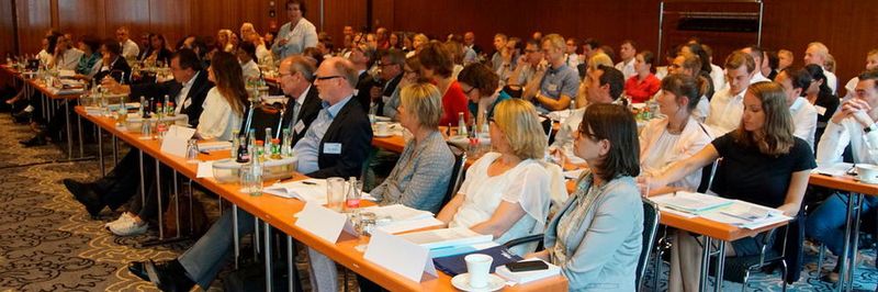 Das Thema MDR brennt der Medtech-Industrie auf den Nägeln: volles Haus beim MDR-Sommer-Camp des Bundesverbands Medizintechnologie.