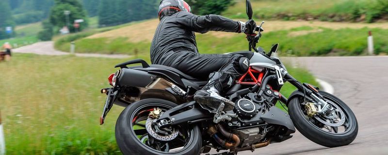 Herzstück der Shiver 900 ist der auf 896 Kubikzentimeter Hubraum vergrößerte V2-Motor.
