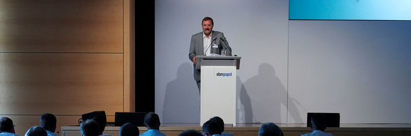 Dr. Bruno Lindl: „Das Motto ‚Vernetzt denken. Zukunft gestalten.’ ist gleichermaßen Voraussetzung und Aufgabenstellung für Innovationen und Fortschritt.“