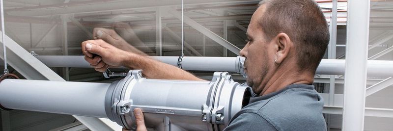 Schnell und einfach: Ohne Spezialwerkzeug kann das neue Druckluftsystem zügig eingebaut werden.