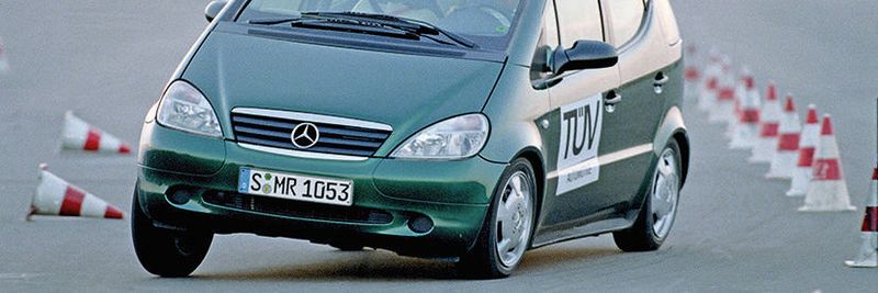 Mercedes-Benz A-Klasse im Jahr 1997 bei ESP-Testfahrten.