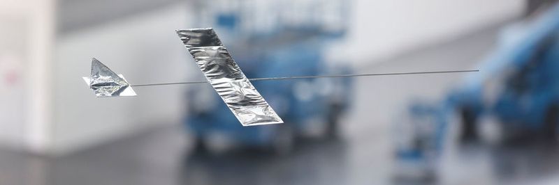 Rund 50 Studenten von fünf deutschen Universitäten verwandelten die Messehallen der Messe Düsseldorf in einen ungewöhnlichen Flughangar. Beim internationalen Wettbewerbs „Stahl fliegt“ brachten sie die unterschiedlichsten Flugobjekte aus Stahl zum Fliegen.