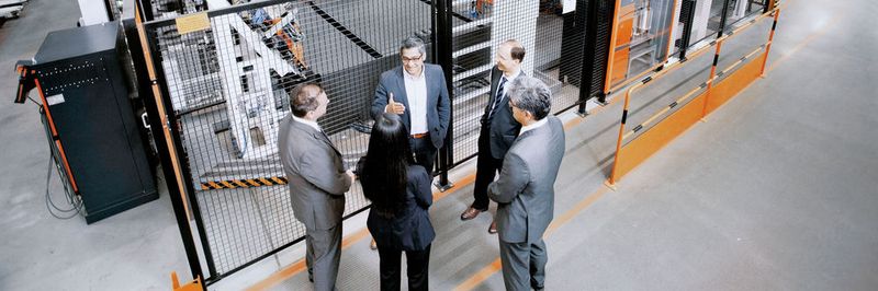 Kuka hat in den vergangenen Jahren nicht nur die eigene Forschungs- und Entwicklungsabteilung durch internationale Standorte erweitert, sondern auch extern investiert und strategische Partnerschaften geschlossen.
