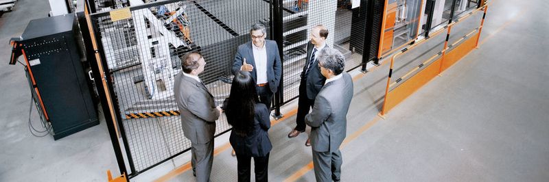 Kuka hat in den vergangenen Jahren nicht nur die eigene Forschungs- und Entwicklungsabteilung durch internationale Standorte erweitert, sondern auch extern investiert und strategische Partnerschaften geschlossen.