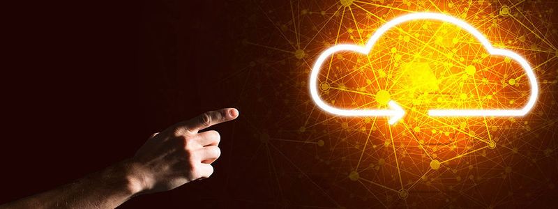 Da wollen alle hin, in die Cloud? Eigentlich wollen alle die Flexibilität, die Skalierbarkeit die Schnelligkeit des Cloud-Business. Doch das ist komplexer, als es von außen den Anschein hat. Hier setzen die Managed Cloud Services von Rackspace an.