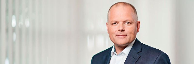 Ansgar Hinz, CEO des VDE: „Die Crux ist, dass viele Unternehmen nicht ausreichend IT-Spezialisten finden, die zum einen die Digitalisierung intern vorantreiben und zum anderen die Organisation vor externen Angriffen schützen.“